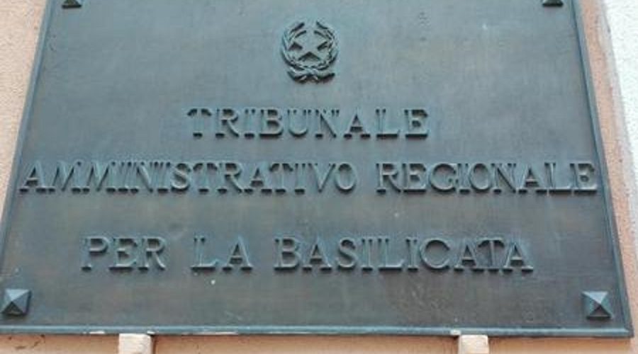 Impianto eolico, accolte le ns. tesi: va annullata l'autorizzazione unica regionale, stante l'interferenza con altra società, per omesso coinvolgimento nel procedimento (Tar Basilicata, sent. n. 320/2025)